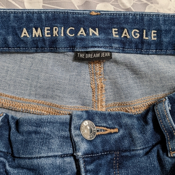 SOLD NWT American Eagle Dream Jeans Curvy Super Hi-Rise Ripped Distressed sz 12 - Picture 4 of 8